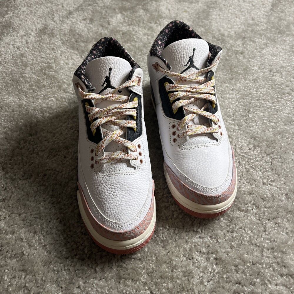 Air Jordan 3 Retro GS ‘Vintage Floral’ - SIZE 6Y / 7.5 WOMENS